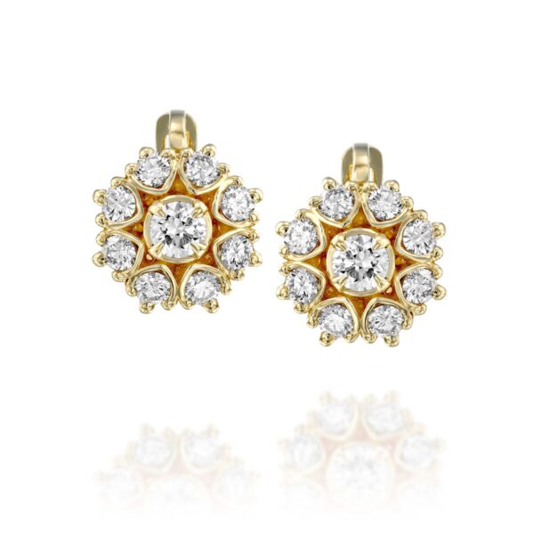Earrings with natural diamonds